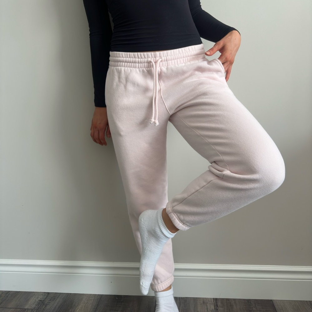 Aritzia TNA Light Pink Cozy Fleece Sweat Pants